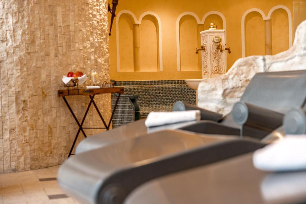 Burghotel Staufeneck 5*