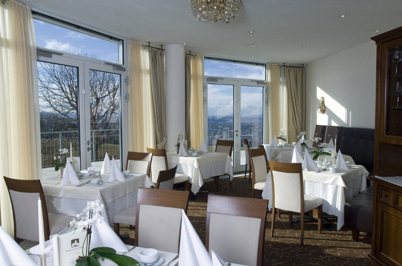 Burghotel Staufeneck Hotel 5*